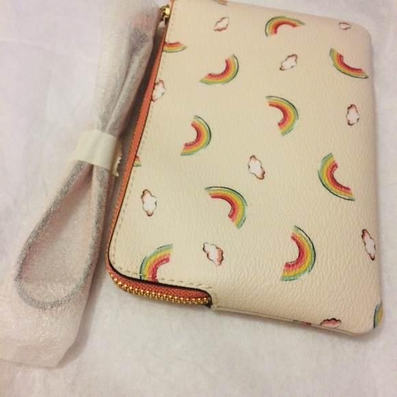 Last 1 ❤️ COACH CORNER ZIP WRISTLET  RAINBOW - Picture 6 of 6